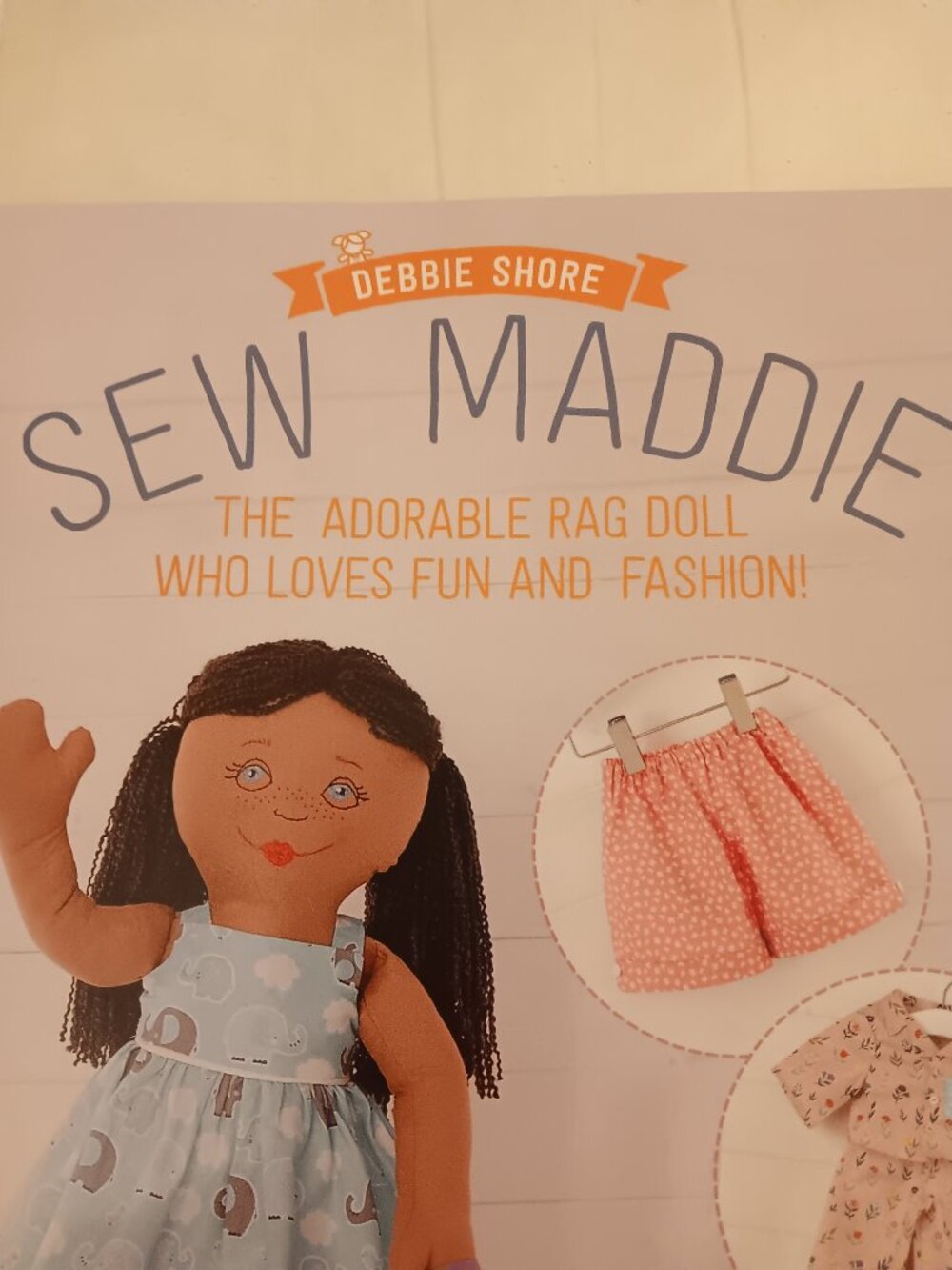 Debbie Shore book/Patterns - Picture 2 of 7